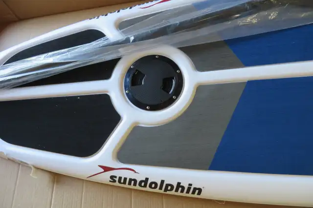 SUP Paddle Board- Brand New  – Plastic! - Photo 6