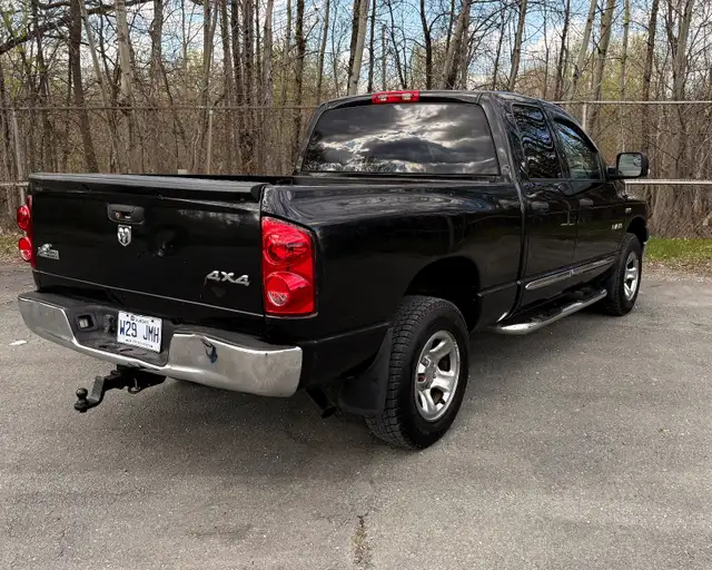 Dodge Ram 5.7 HEMI 4x4 - Photo 3