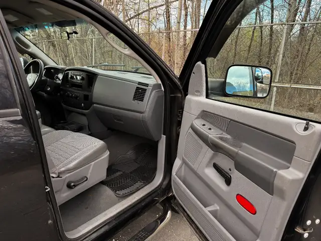 Dodge Ram 5.7 HEMI 4x4 - Photo 6