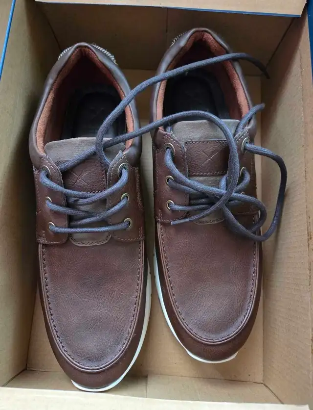 Men's Shoes - Photo 3