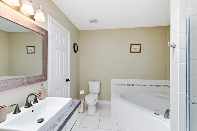 NEW LISTING⭐$799,000⭐ Fabulous 4 bedroom, 2 bathroom Home - Photo 6