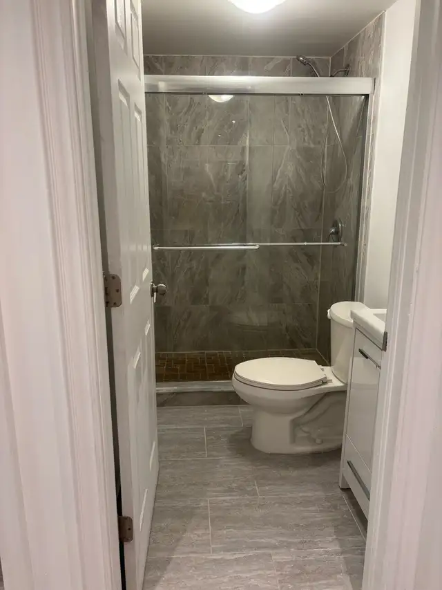 Leslieville Separate Entrance Renovated Basement Apartment - Photo 6
