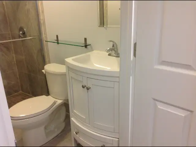 Leslieville Separate Entrance Renovated Basement Apartment - Photo 7