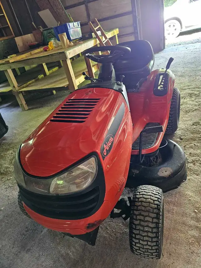Ariens Riding Mower - Photo 4