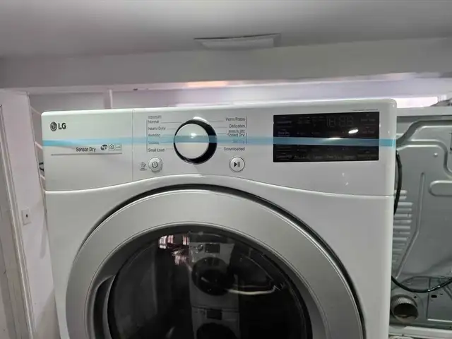 NEWER! LG 27' White Front-Load Stackable Washer & Electric Dryer - Photo 6