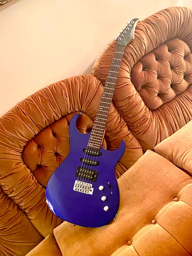 Silvertone SIK-1 MBM, Vintage Electric Guitar, Excellent !
