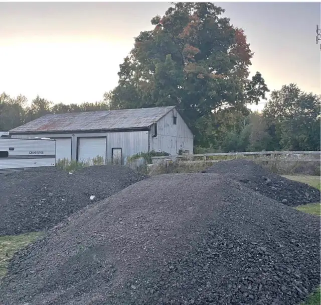 Bulk Asphalt grinding with free delivery - Photo 2
