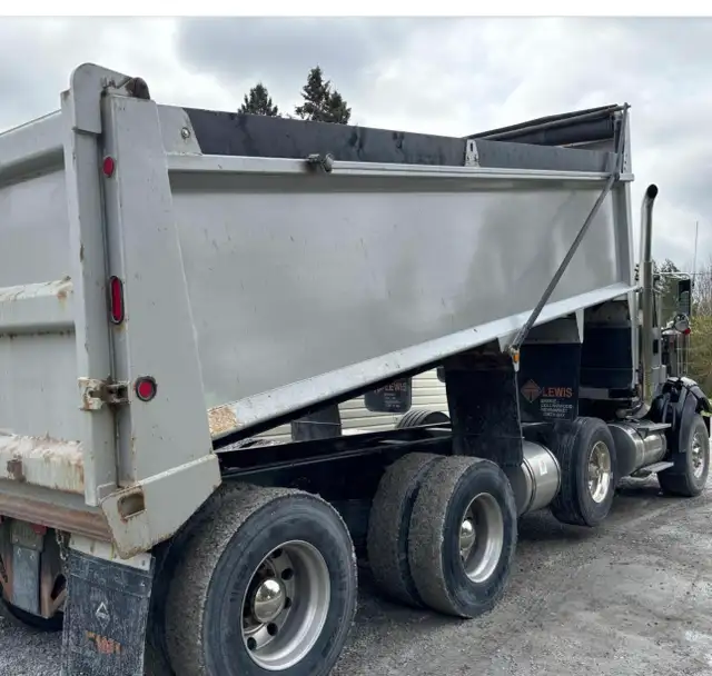 Bulk Asphalt grinding with free delivery - Photo 5