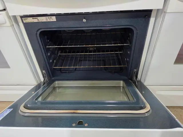 FAST SELLER! Kenmore 30' White Slide-in Electric Ceramic Stove - Photo 3