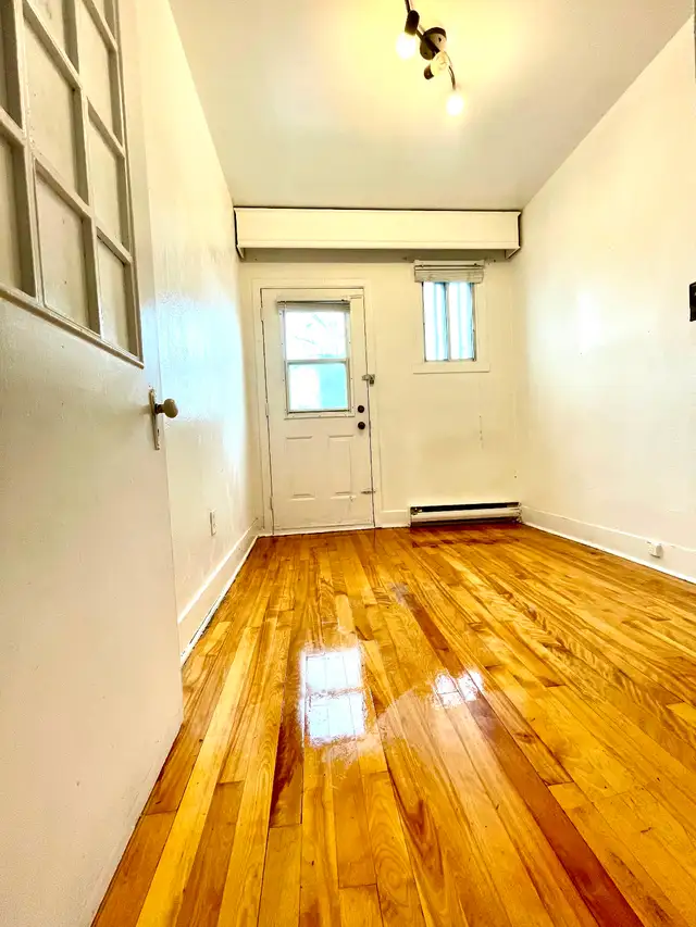 4-bedroom apartment near Plamondon Metro available on Jul 1 - Photo 4
