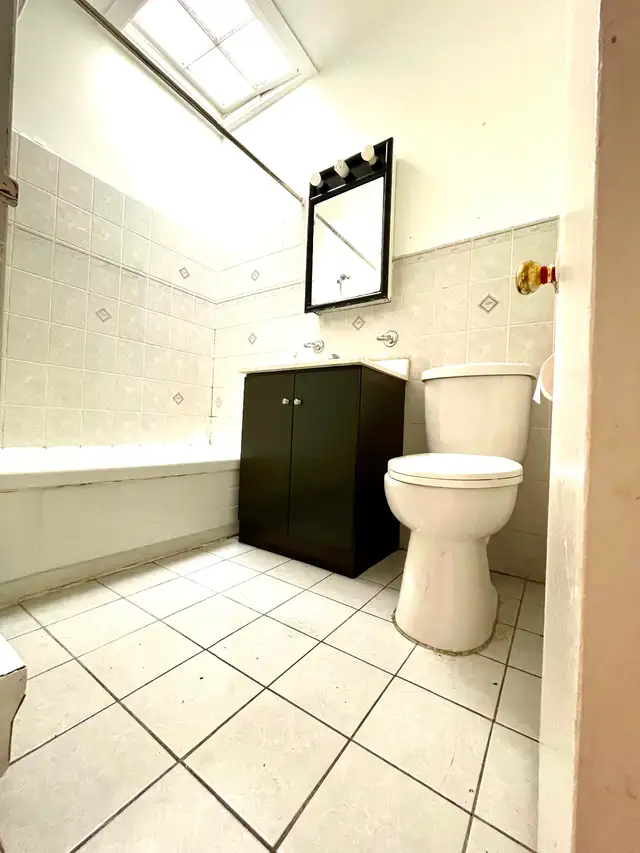 4-bedroom apartment near Plamondon Metro available on Jul 1 - Photo 9