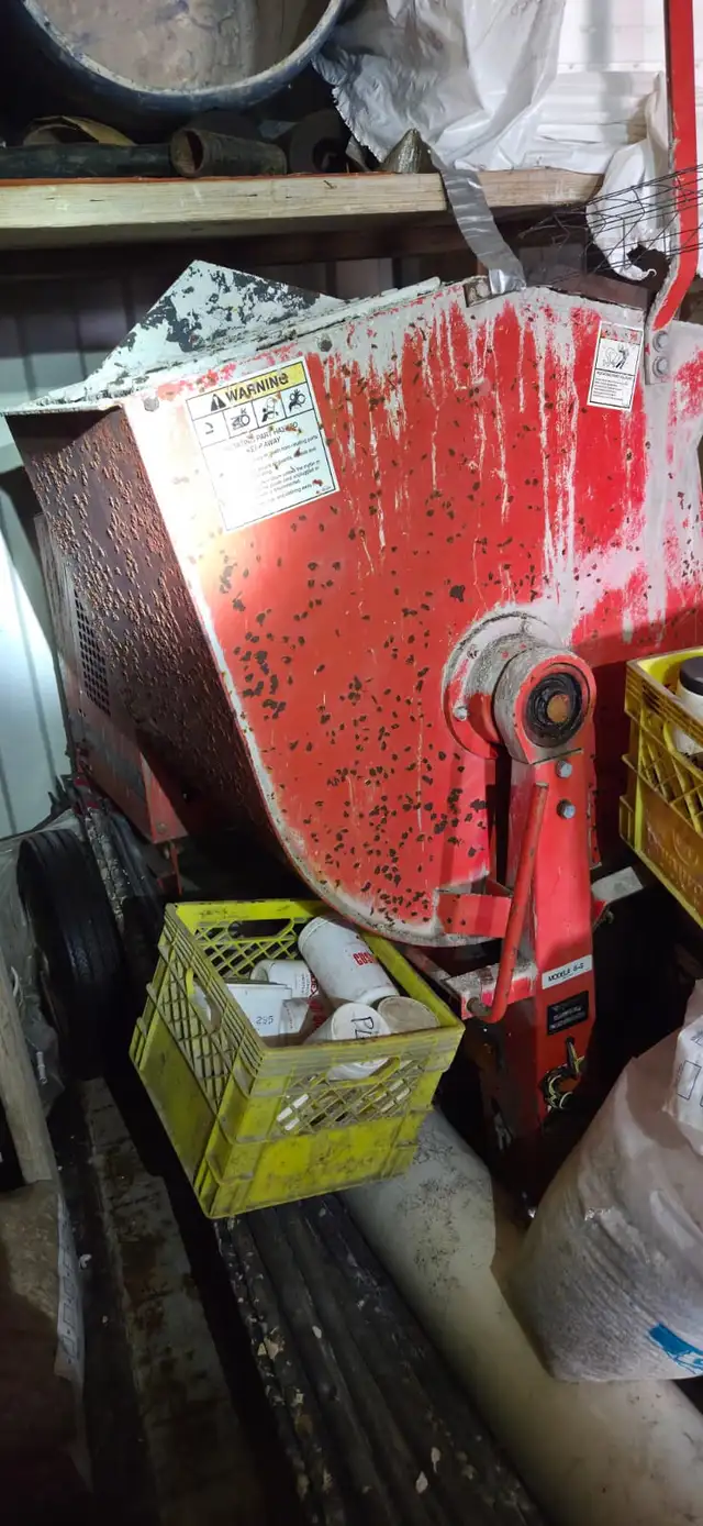 CHEAP! Scaffolding - Stucco Equipment (optional 40' sea can)