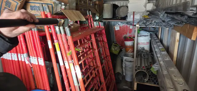 CHEAP! Scaffolding - Stucco Equipment (optional 40' sea can) - Photo 3