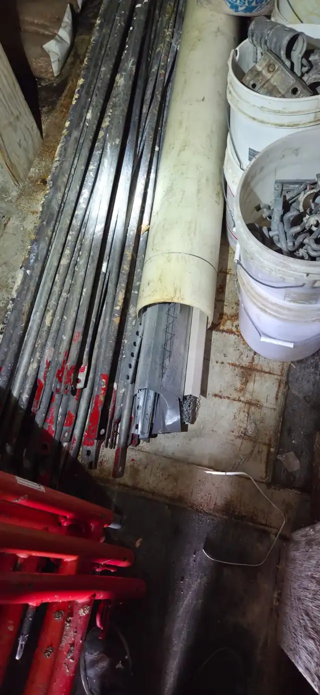 CHEAP! Scaffolding - Stucco Equipment (optional 40' sea can) - Photo 6