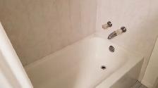 Bright 1 Bedroom Basement Apartment - Walk to Subway - Photo 7