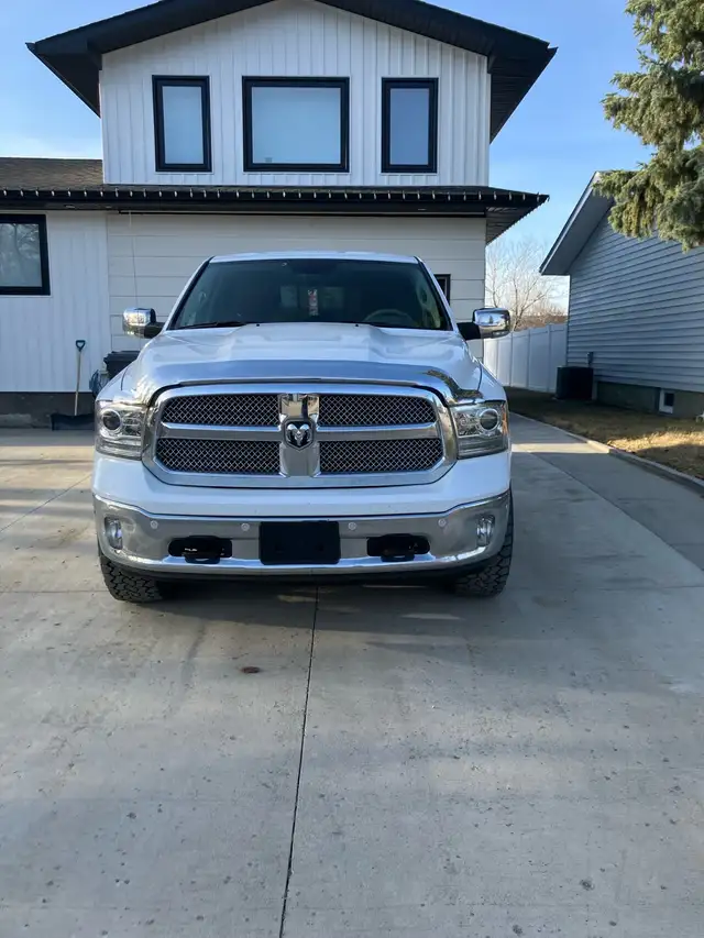 2016 Ram Ecodiesel Longhorn - Photo 2