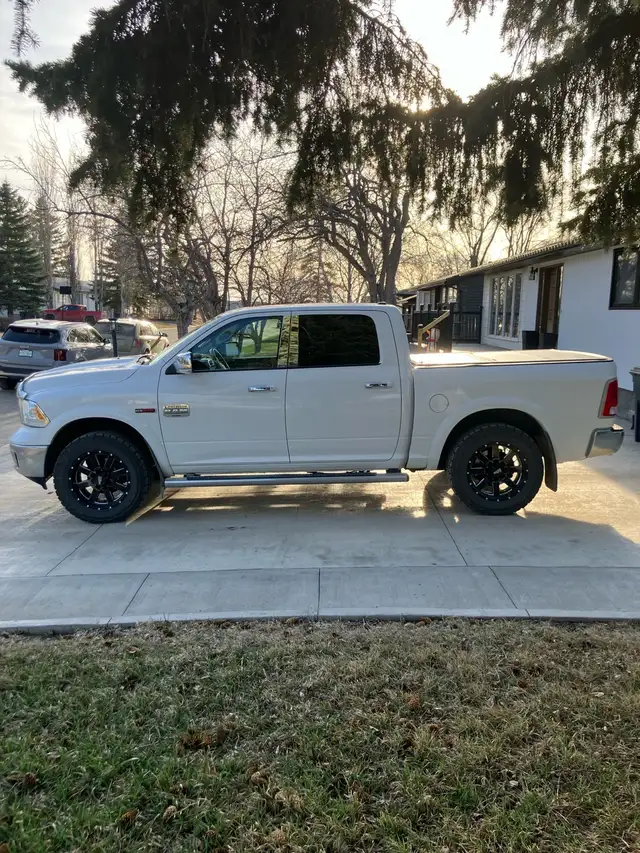 2016 Ram Ecodiesel Longhorn - Photo 7
