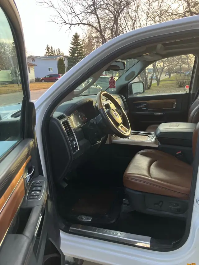 2016 Ram Ecodiesel Longhorn - Photo 8
