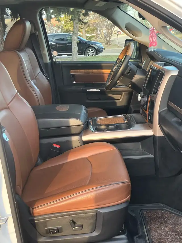 2016 Ram Ecodiesel Longhorn - Photo 10