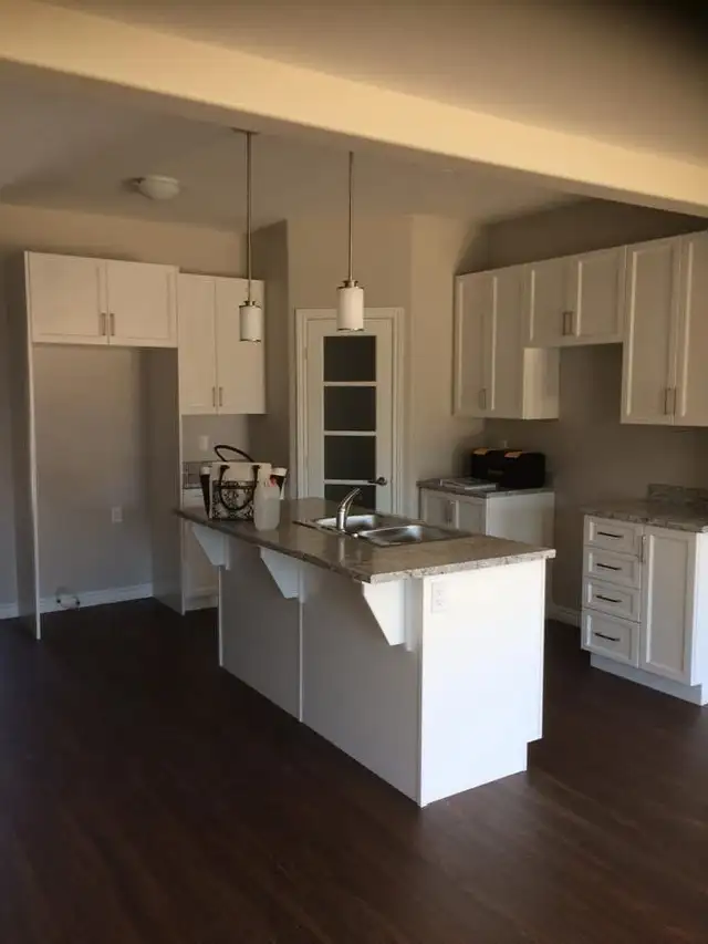 3 Bedroom town house available for rent - Photo 3