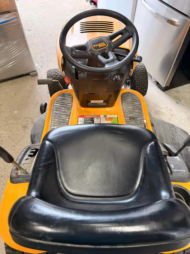 LAWN TRACTOR POULAN GOOD WORKING CONDITION - Photo 3