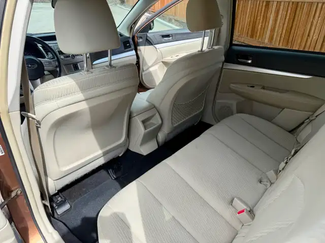 Subaru Outback 2011 - Photo 6