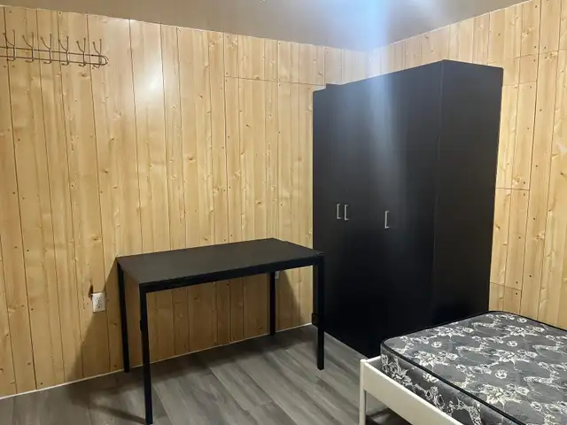 CLOSE TO VICTORIA PARK SUBWAY FURNISHED BASEMENT ROOM FOR RENT - Photo 7