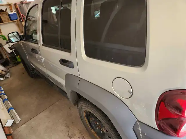 2004 Jeep Liberty V6 4x4 - Photo 3