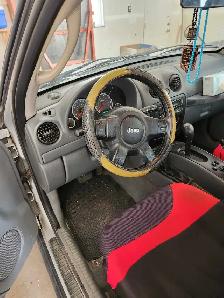 2004 Jeep Liberty V6 4x4 - Photo 5