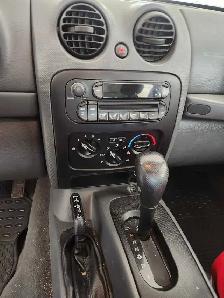 2004 Jeep Liberty V6 4x4 - Photo 9