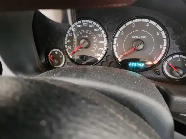 2004 Jeep Liberty V6 4x4 - Photo 10