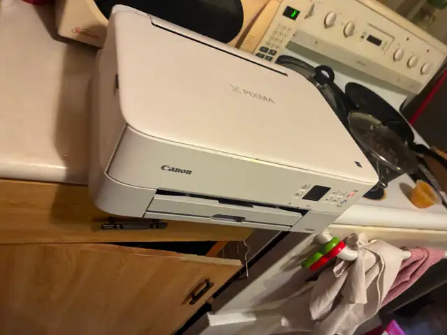 Cannon All-in-1 Wireless Printer New in Box. $50!! - Photo 5