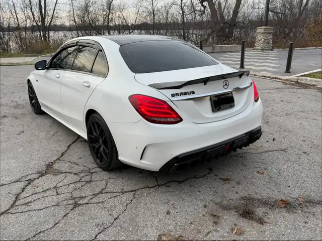 2017 Mercedes-Benz C 43 metallic white exterior black interior - Photo 3