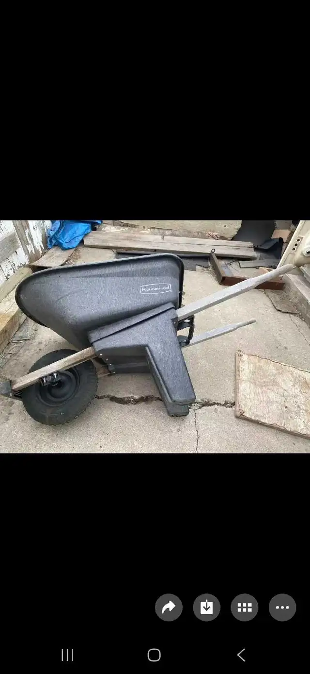 wheelbarrow - Photo 2