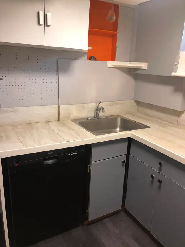 1 bed Basmt, All utility included - Photo 9