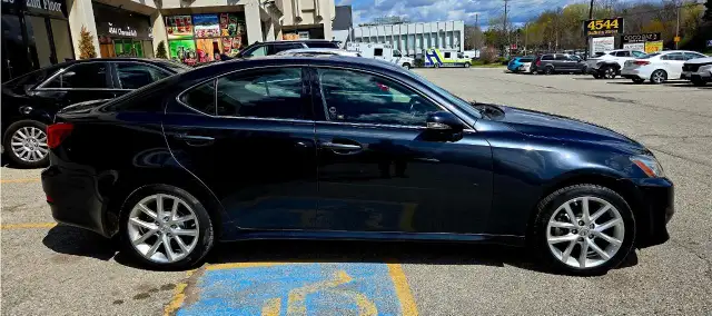 2011 Lexus IS 250 All Wheel Drive/Sunroof/Bluetooth - Photo 13