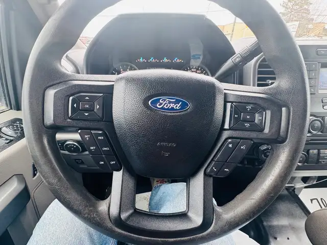 2018 Ford F150 XLT CREW CAB 4X4, 5.0L, V8, Clean Carfax, Clean T - Photo 19