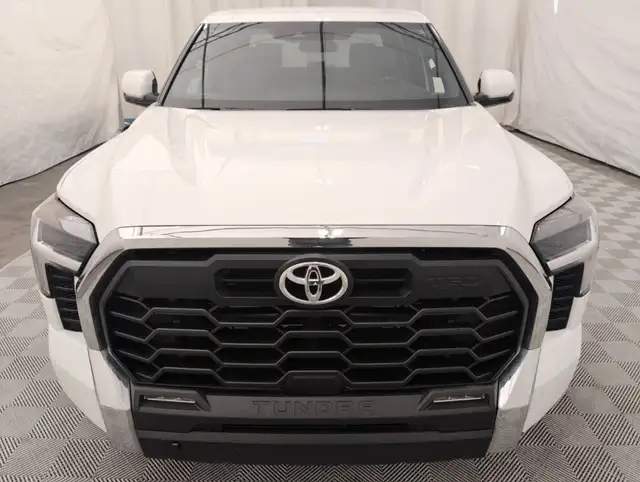 2025 Toyota Tundra - Photo 2