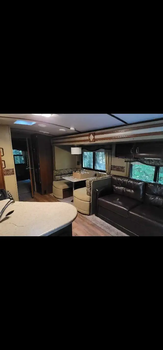 2015 Keystone Outback 312BHS - Photo 4