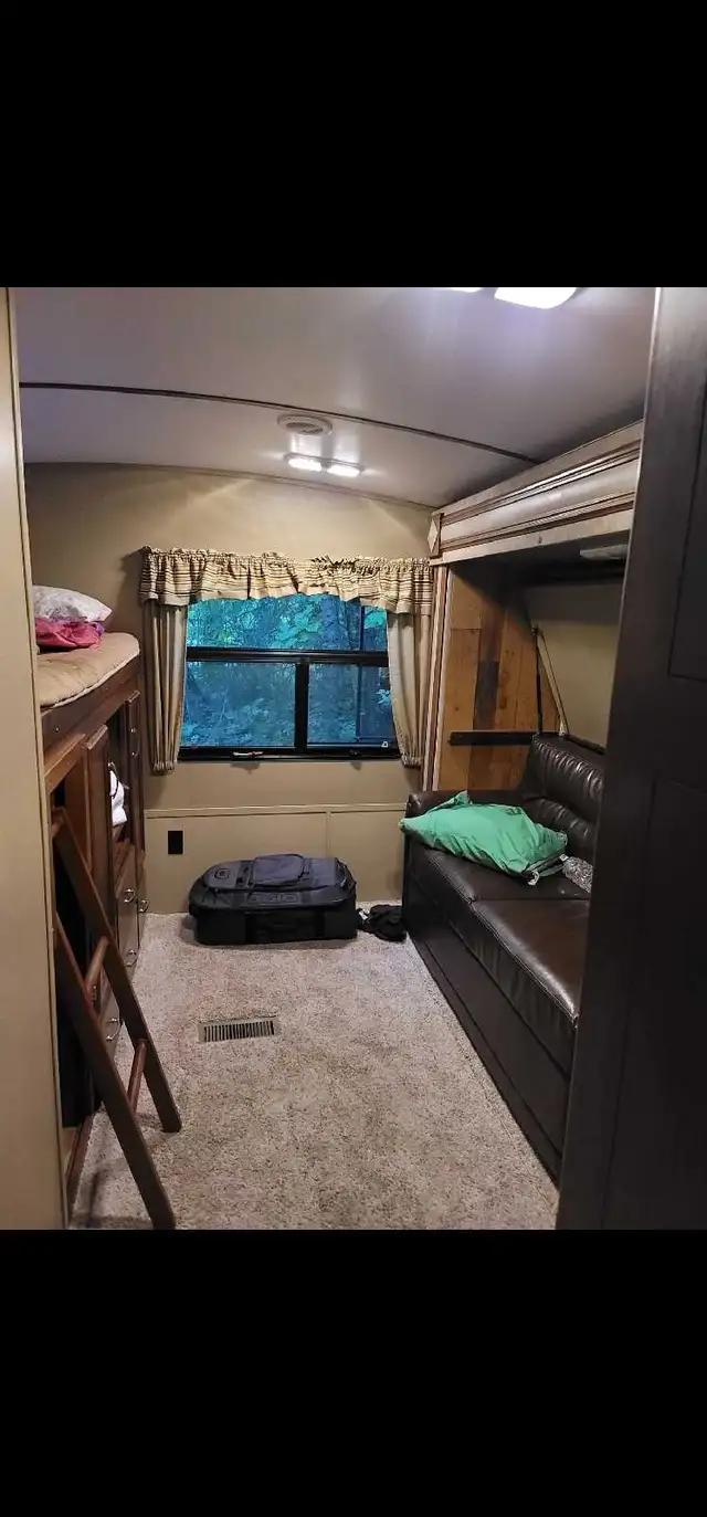 2015 Keystone Outback 312BHS - Photo 5