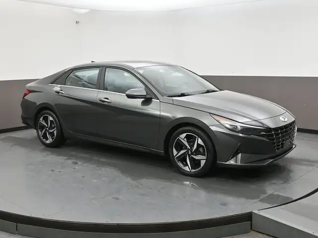 2022 Hyundai Elantra Ultimate Tech Leather, Sunroof, Apple/Andro