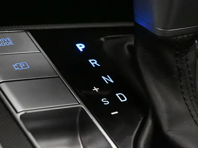 2022 Hyundai Elantra Ultimate Tech Leather, Sunroof, Apple/Andro - Photo 9
