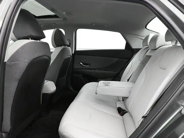 2022 Hyundai Elantra Ultimate Tech Leather, Sunroof, Apple/Andro - Photo 20