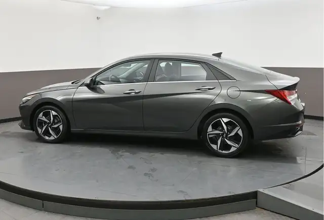 2022 Hyundai Elantra Ultimate Tech Leather, Sunroof, Apple/Andro - Photo 28