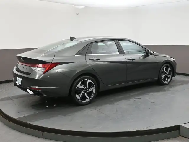 2022 Hyundai Elantra Ultimate Tech Leather, Sunroof, Apple/Andro - Photo 31