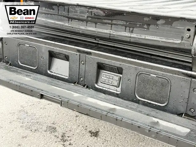 2022 GMC Sierra 3500HD - Photo 8