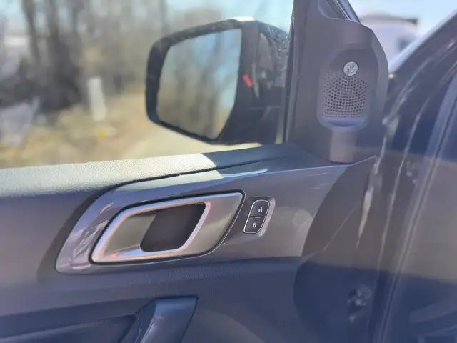 2020 Ford Ranger LARIAT 4WD Black Package Clean Carfax - Photo 24