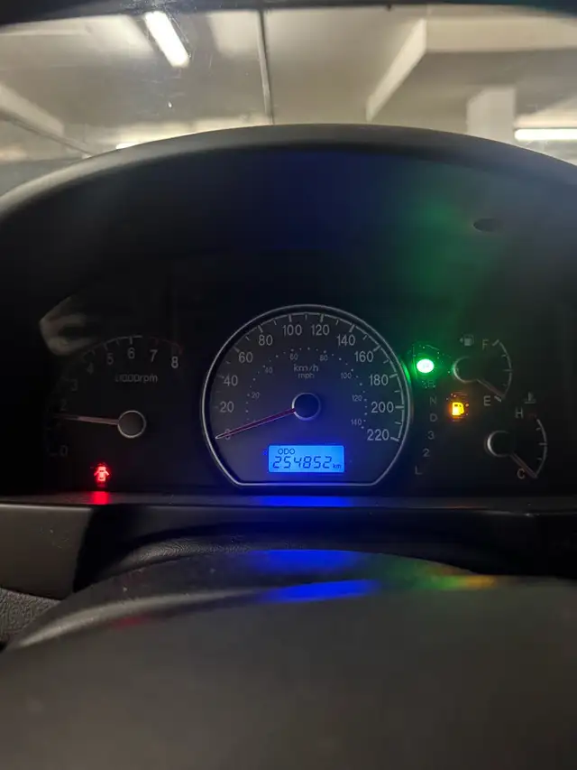 Underground parked 2007 Hyundai ELANTRA - Photo 10