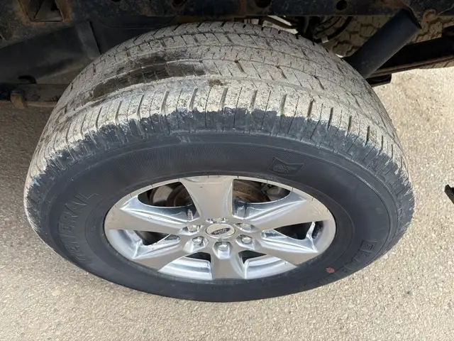 2018 Ford F-150 Crew Cab 4x4 XLT 5L - Rebuilt Title - Photo 10