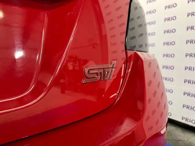 2018 Subaru WRX - Photo 7